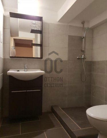 Eladó téglalakás, Siófokon 179.99 M Ft, 5 szobás