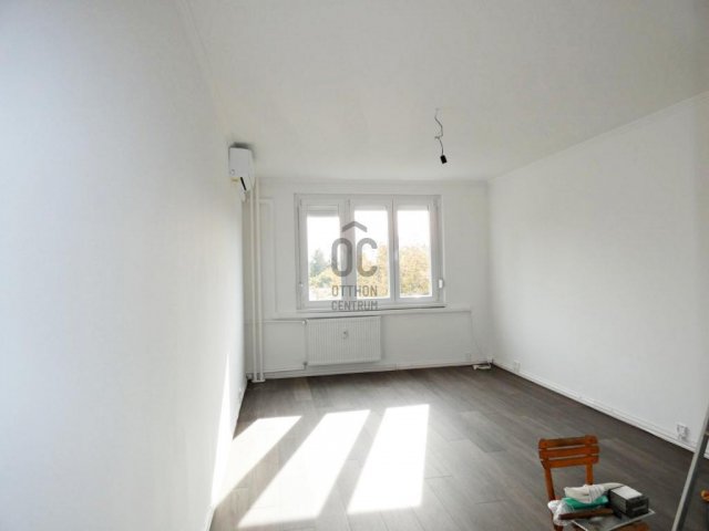 Eladó panellakás, Budapesten, XV. kerületben 82 M Ft, 4 szobás