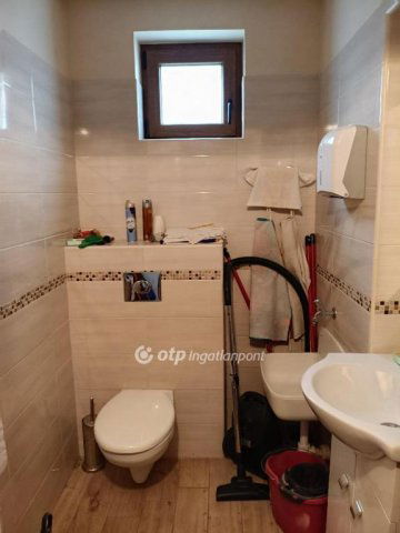 Eladó családi ház, Érden 99 M Ft, 2+1 szobás