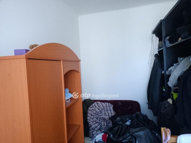 Eladó téglalakás, Pécelen 42.5 M Ft, 1+1 szobás