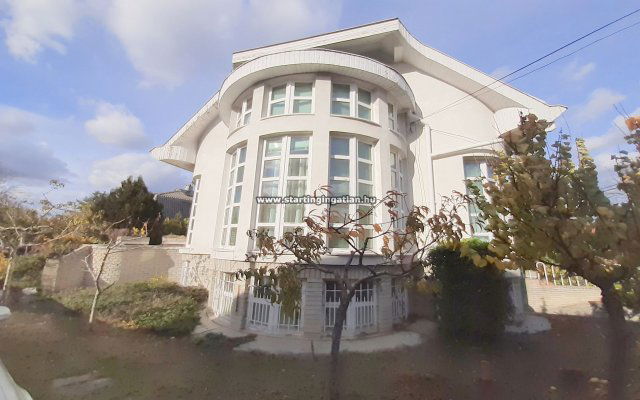 Eladó ikerház, Budapesten, XVIII. kerületben, Zalán utcában