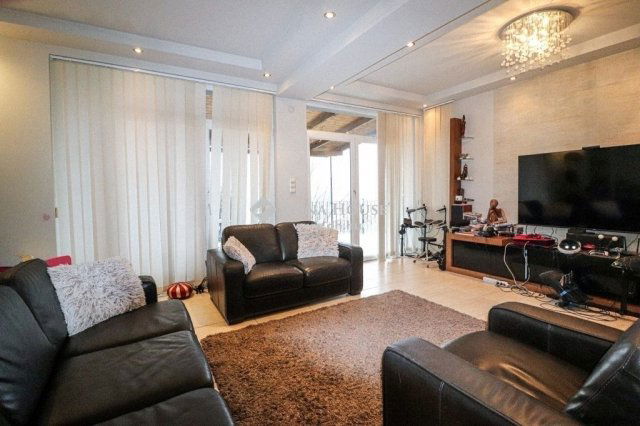 Eladó családi ház, Mogyoródon 158 M Ft, 5 szobás