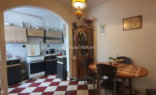 Eladó családi ház, Szombathelyen 29.9 M Ft, 2 szobás