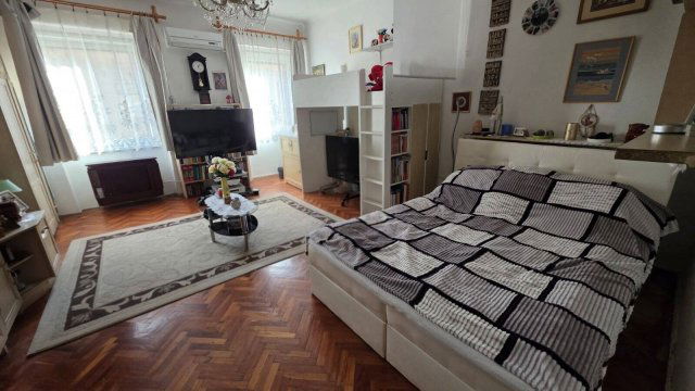 Eladó téglalakás, Budapesten, VII. kerületben 65.9 M Ft