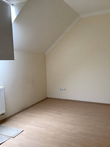 Kiadó iroda, Békéscsabán 40 E Ft / hó, 1 szobás