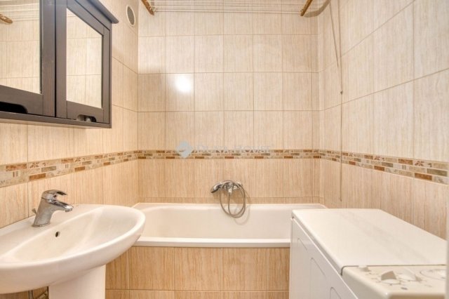 Eladó panellakás, Budapesten, XVII. kerületben 74.99 M Ft