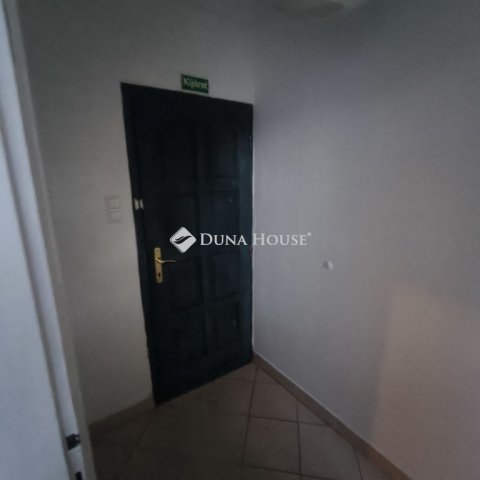 Eladó családi ház, Leányfaluban 142 M Ft, 3 szobás
