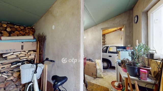 Eladó családi ház, Nyírbátorban 43.5 M Ft, 2 szobás