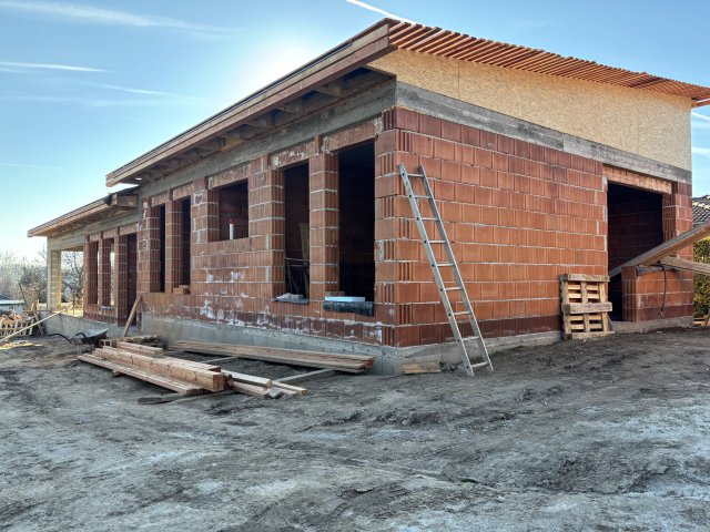 Eladó családi ház, Sóskúton 149 M Ft, 4 szobás