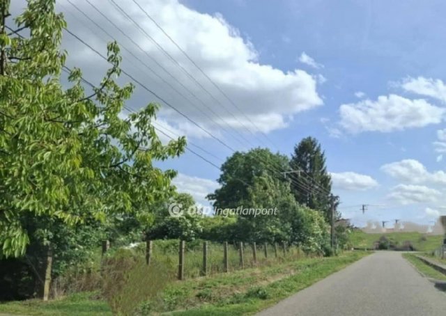 Eladó családi ház, Biharkeresztesen 35 M Ft, 1+2 szobás