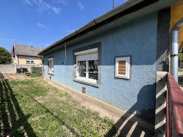 Eladó családi ház, Berhidán 24.9 M Ft, 2 szobás