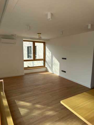 Eladó téglalakás, Siófokon 94.433 M Ft, 1 szobás