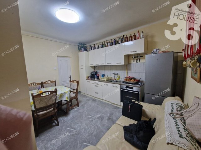 Eladó családi ház, Kecskeméten 36.8 M Ft, 3 szobás