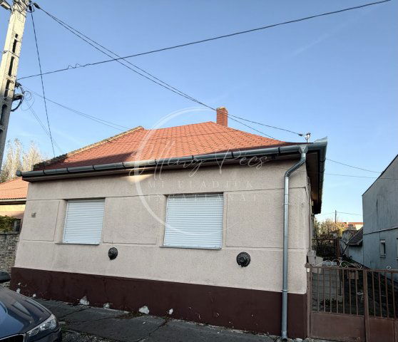 Eladó családi ház, Pécsett, Kopács utcában 34.99 M Ft
