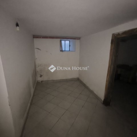 Eladó családi ház, Leányfaluban 142 M Ft, 3 szobás