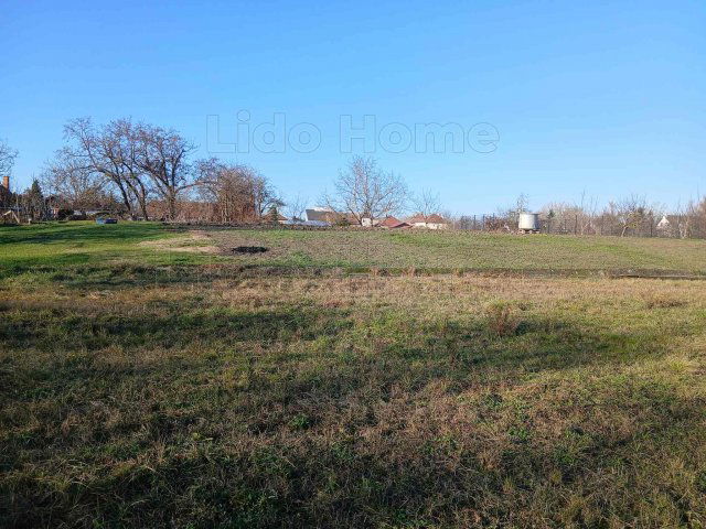 Eladó telek, Kisbajcson 42 M Ft / költözzbe.hu