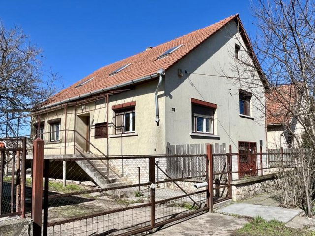 Eladó családi ház, Nagykátán 65 M Ft, 3+4 szobás
