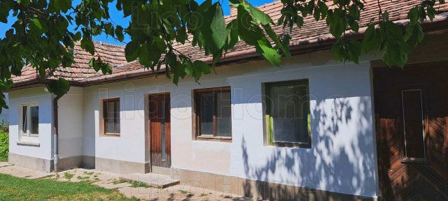 Eladó családi ház, Balatonőszödön 44.8 M Ft, 3+1 szobás