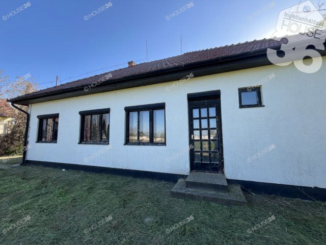 Eladó ipari ingatlan, Kiskunfélegyházán 29.9 M Ft