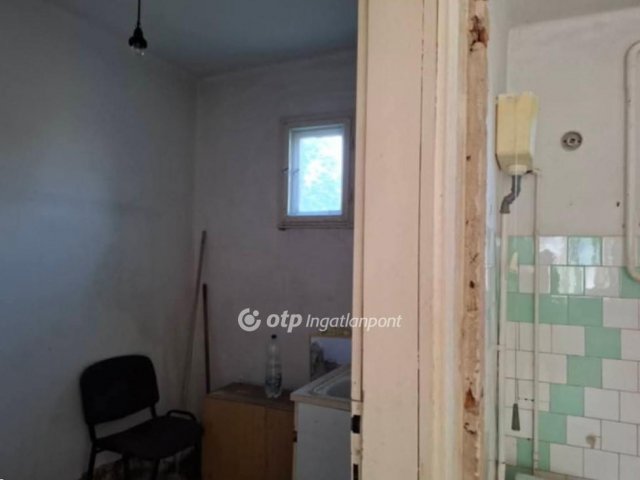 Eladó családi ház, Biharkeresztesen 26 M Ft, 1+2 szobás