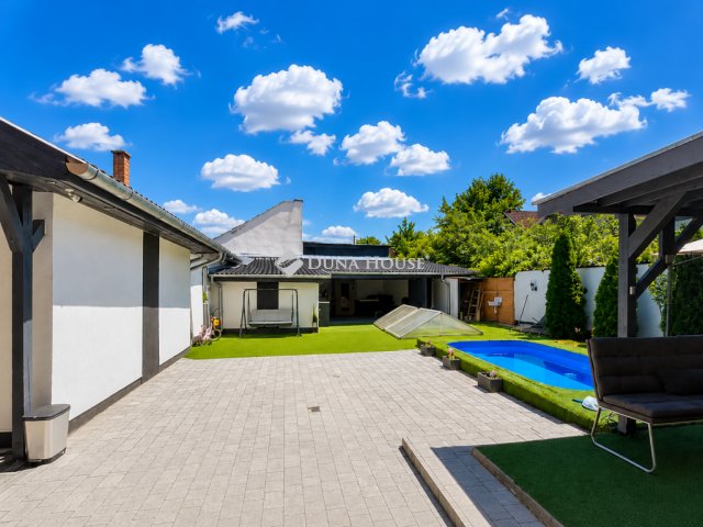 Eladó családi ház, Budapesten, XV. kerületben 134.9 M Ft