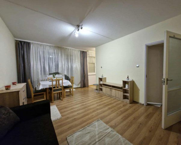 Eladó panellakás, Veszprémben, Nagy László utcában 35.9 M Ft
