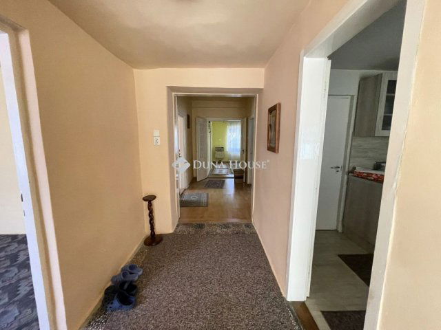 Eladó családi ház, Szegeden, Alkotmány utcában 73.5 M Ft