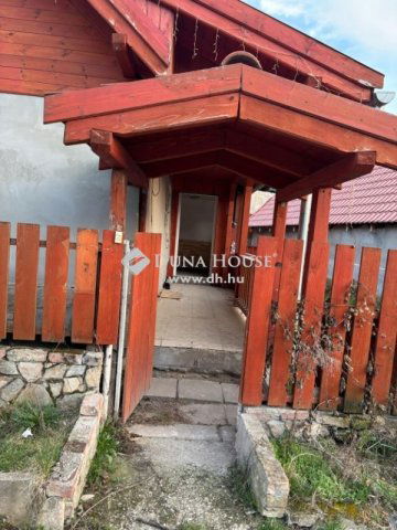 Eladó családi ház, Kesztölcön 33 M Ft, 3 szobás