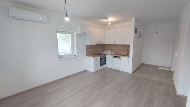 Eladó téglalakás, Besnyőn 35.9 M Ft, 2 szobás