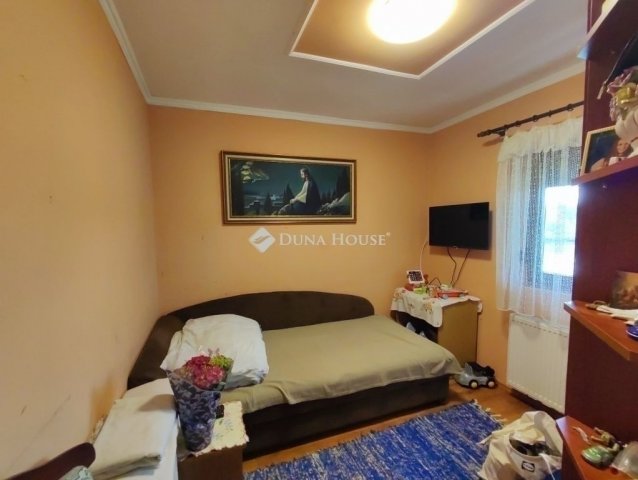 Eladó családi ház, Maglódon 335 M Ft, 7 szobás