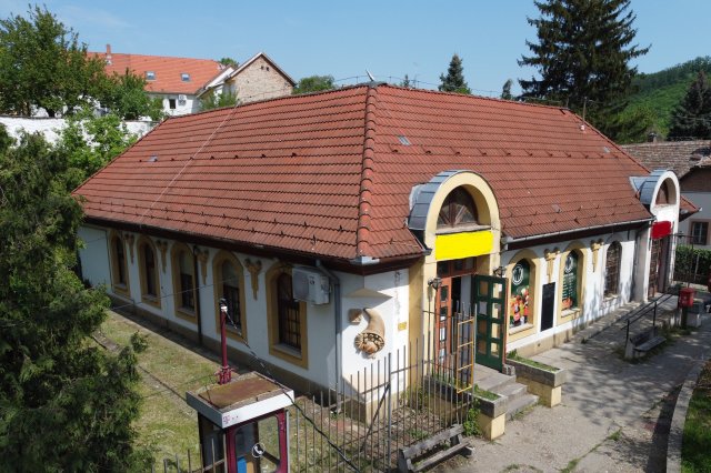 Eladó családi ház, Pécsett, Szabadságharc utcában 58.99 M Ft