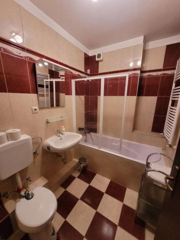 Eladó hotel, Pécsett 650 M Ft, 23 szobás / költözzbe.hu