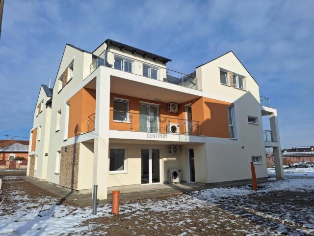 Eladó téglalakás, Albertirsán 74.5 M Ft, 5 szobás