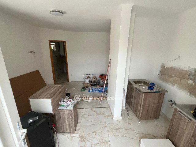 Eladó családi ház, Albertirsán 84.99 M Ft, 2 szobás