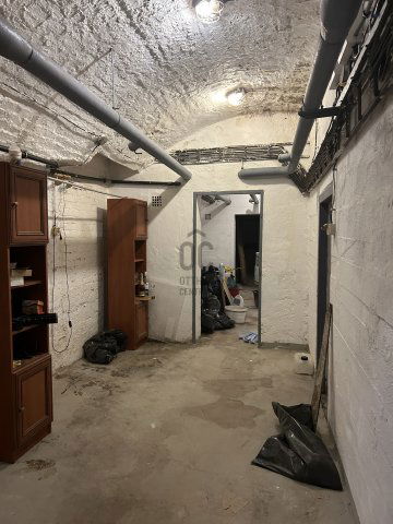 Eladó ipari ingatlan, Budapesten, XI. kerületben 32 M Ft