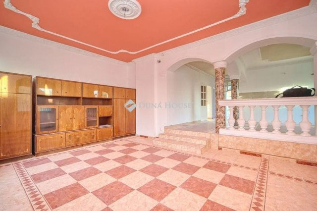 Eladó családi ház, Budapesten, XVIII. kerületben 290 M Ft