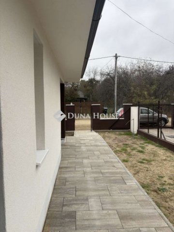 Eladó ikerház, Gödön 120 M Ft, 4 szobás / költözzbe.hu