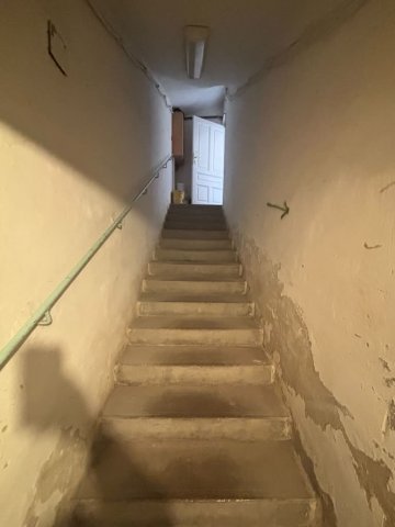 Eladó üzlethelyiség, Szombathelyen 9.5 M Ft, 6 szobás