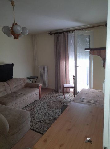 Kiadó panellakás, albérlet, Pécsett, Szigeti úton 70 E Ft / hó