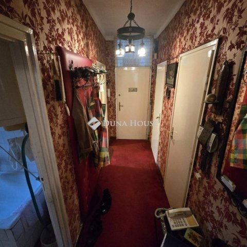 Eladó téglalakás, Kecskeméten 44.9 M Ft, 3 szobás