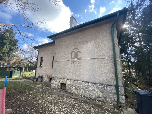 Eladó családi ház, Esztergomban 99 M Ft, 4 szobás