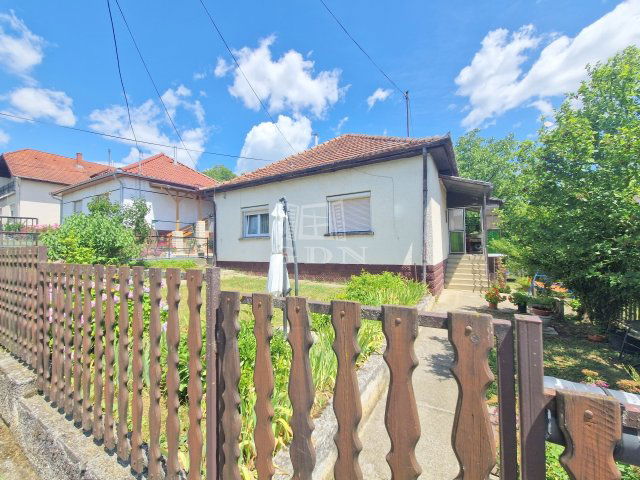 Eladó családi ház, Sárhidán 28.9 M Ft, 3 szobás