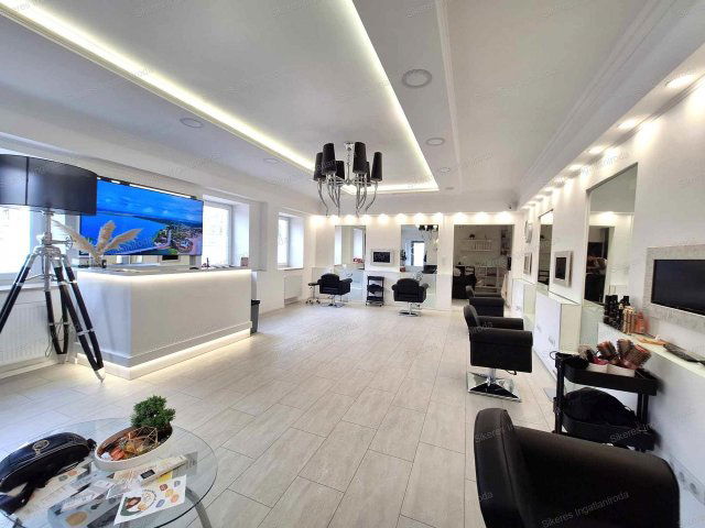 Kiadó üzlethelyiség, Tatán 140 E Ft / hó, 1 szobás