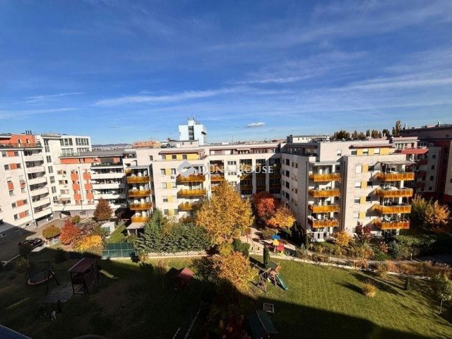 Eladó téglalakás, Budapesten, XIII. kerületben 160 M Ft