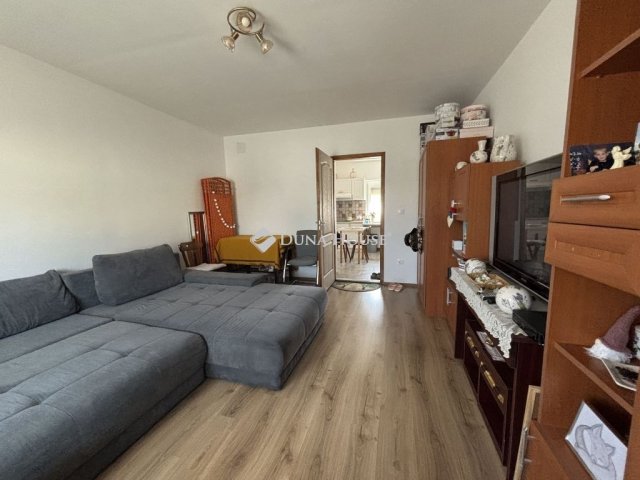 Eladó családi ház, Szakonyon 49.9 M Ft, 2 szobás