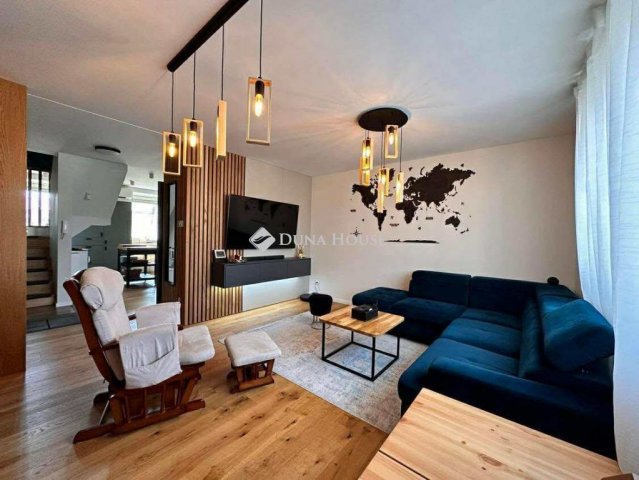 Eladó téglalakás, Budapesten, XVIII. kerületben, Juharos soron