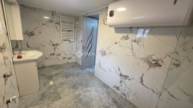 Eladó családi ház, Tóalmáson 29 M Ft, 1 szobás