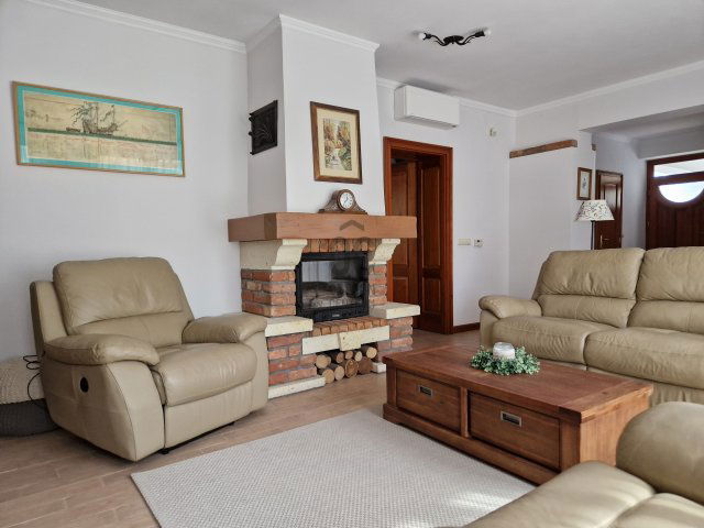 Eladó családi ház, Debrecenben 149.9 M Ft, 5 szobás