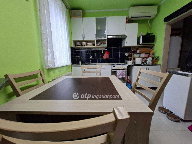 Eladó téglalakás, Budapesten, XXI. kerületben 67.99 M Ft