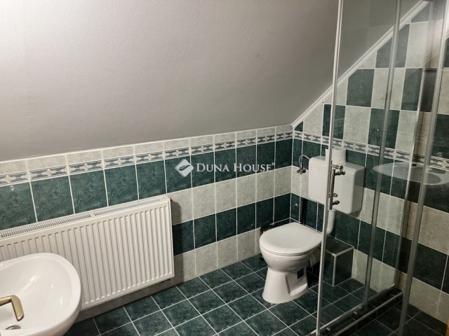 Eladó hotel, Bólyban 220 M Ft, 9 szobás / költözzbe.hu